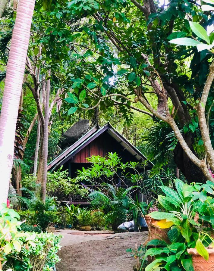 Отель Bambu Huts Баан Тай Экстерьер фото