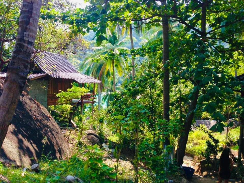 Отель Bambu Huts Баан Тай Экстерьер фото