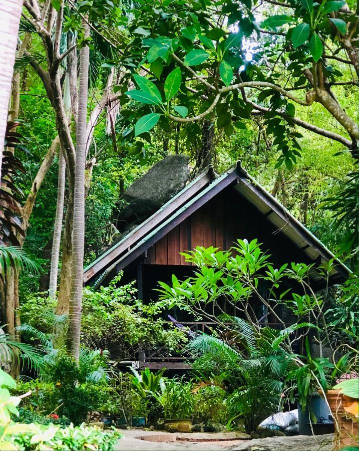 Отель Bambu Huts Баан Тай Экстерьер фото