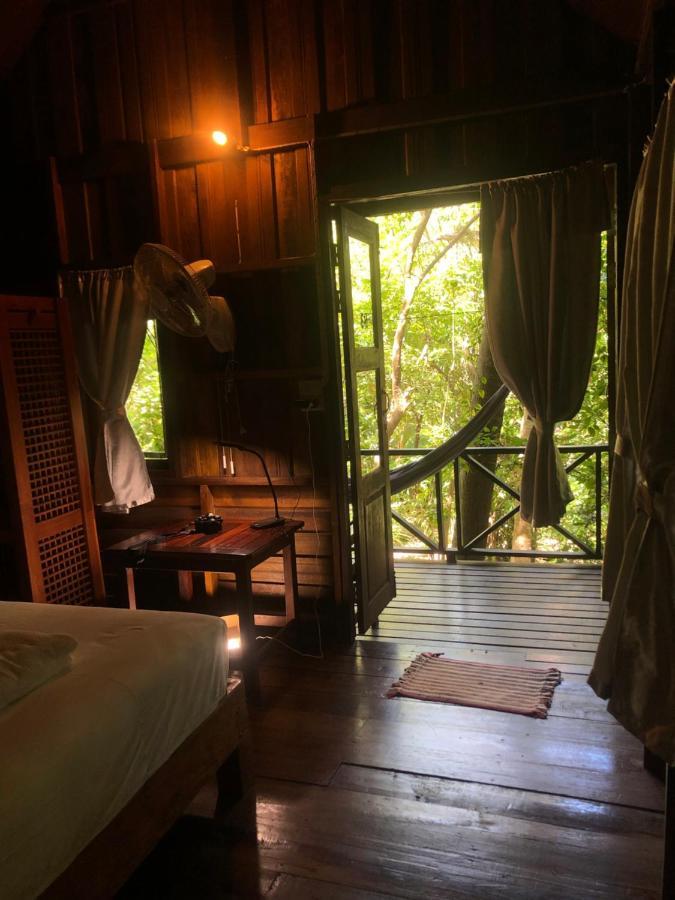 Отель Bambu Huts Баан Тай Экстерьер фото